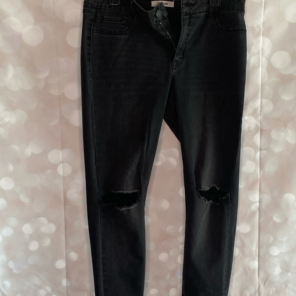 Black Distressed Jeans